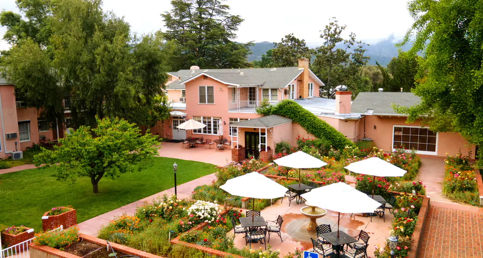 Gardens, courtyard, and residences at The Gables of Ojai